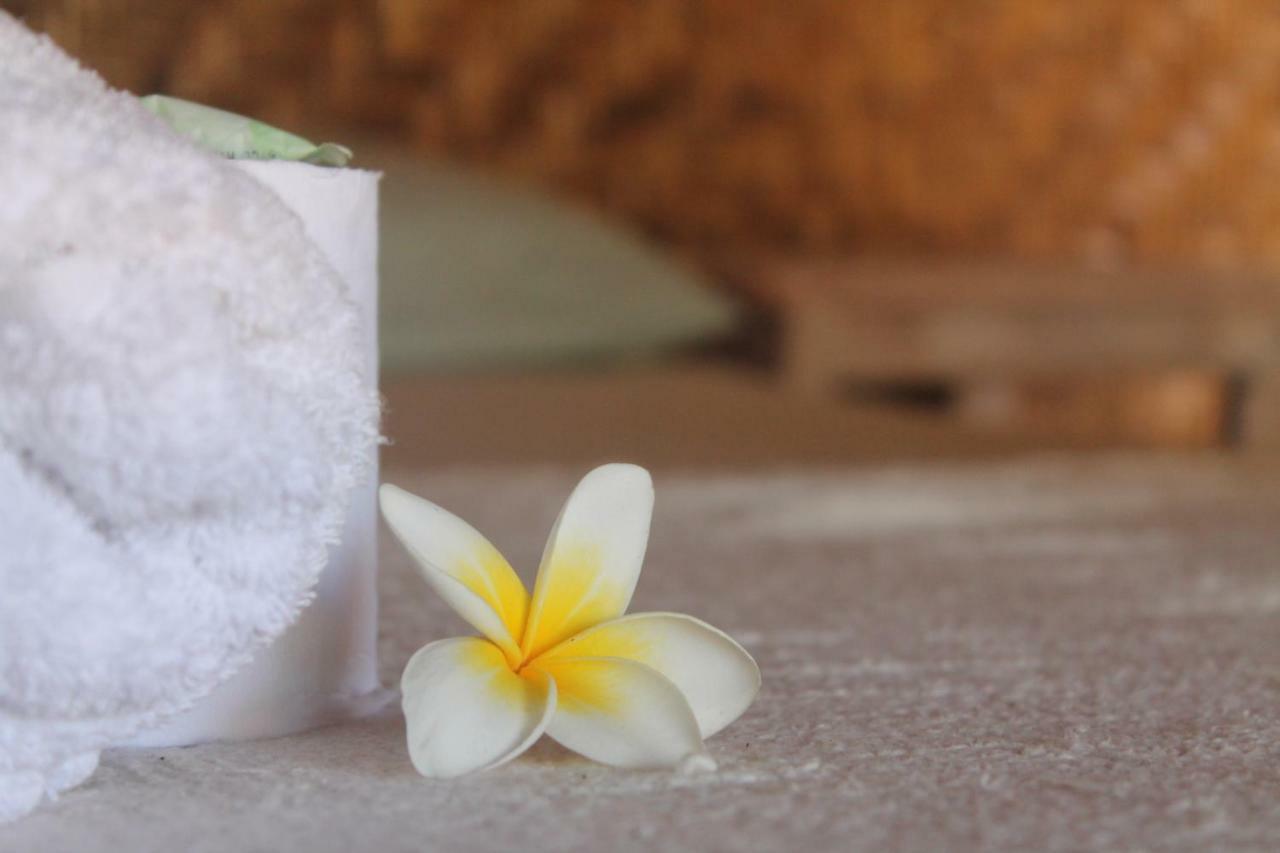 Rumah Canaria Bungalow Gili Trawangan Eksteriør bilde